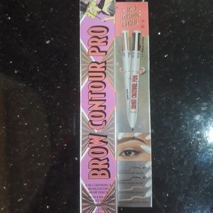 Benefit brow contour pro